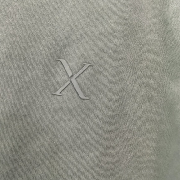 MEN’s Express Tee in size SMALL with X logo on chest - Picture 3 of 4